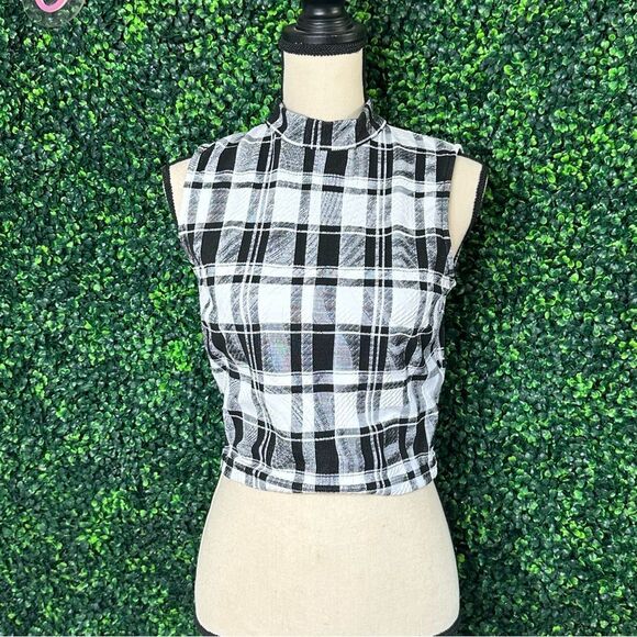 Bebe Plaid Mock Neck Sleeveless Crop Knit Tartan Top Sz M - Picture 2 of 9